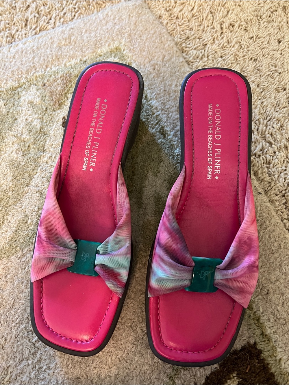 Donald J. Pliner Pink Tie-Dye Bow Slide Sandals
